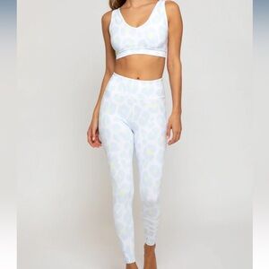 Sol Angeles Snow Leopard Active Set